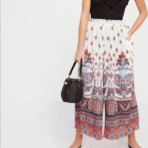 NWT Free People Boho Wide Leg Blue Paisley Size Small Pants